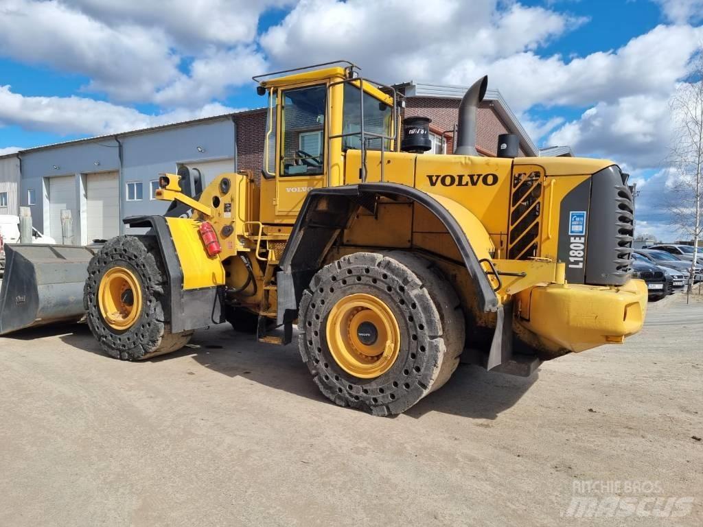 Volvo L 180 E Фронтальные погрузчики