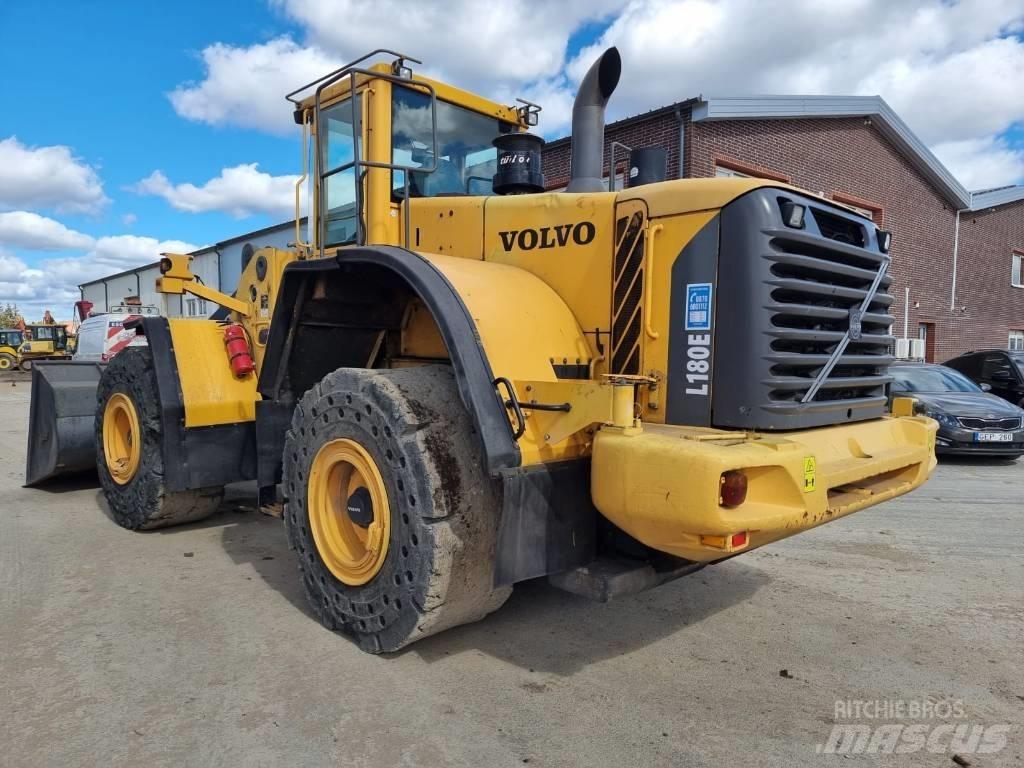 Volvo L 180 E Фронтальные погрузчики