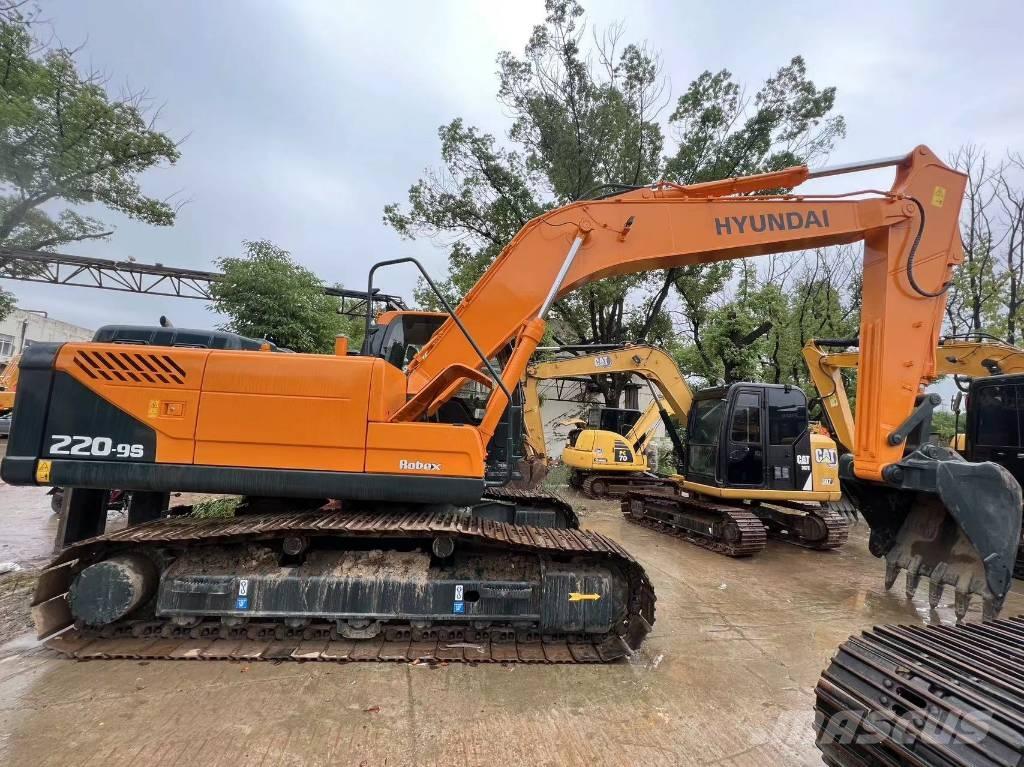 Hyundai 220LC-9S Гусеничные экскаваторы