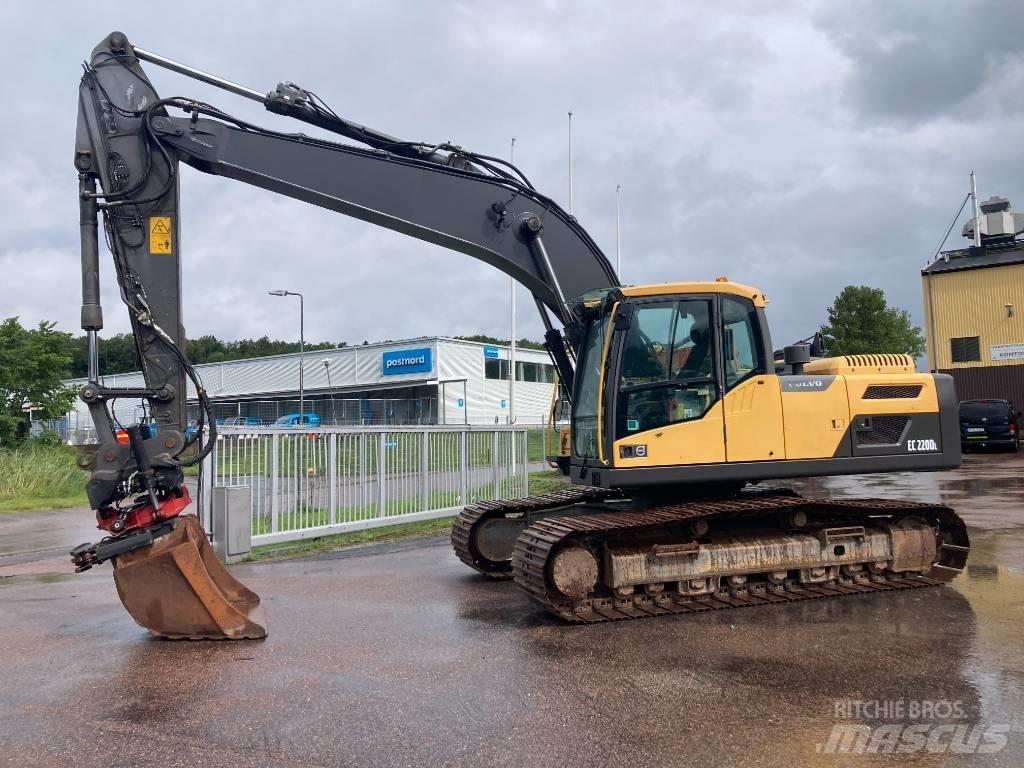 Volvo EC 220 DL Гусеничные экскаваторы
