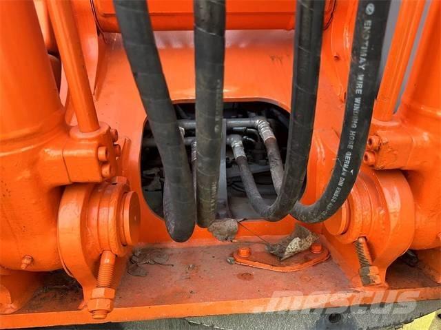 Hitachi EX100 Гусеничные экскаваторы