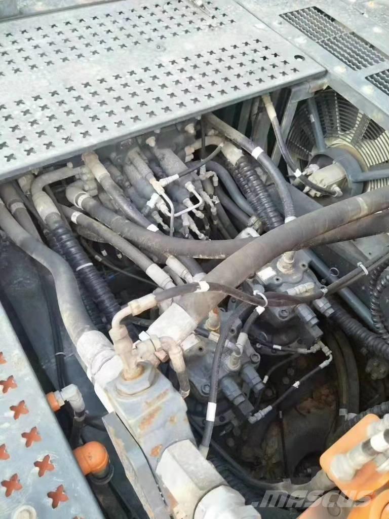 Doosan DX 530 LC-5 Гусеничные экскаваторы