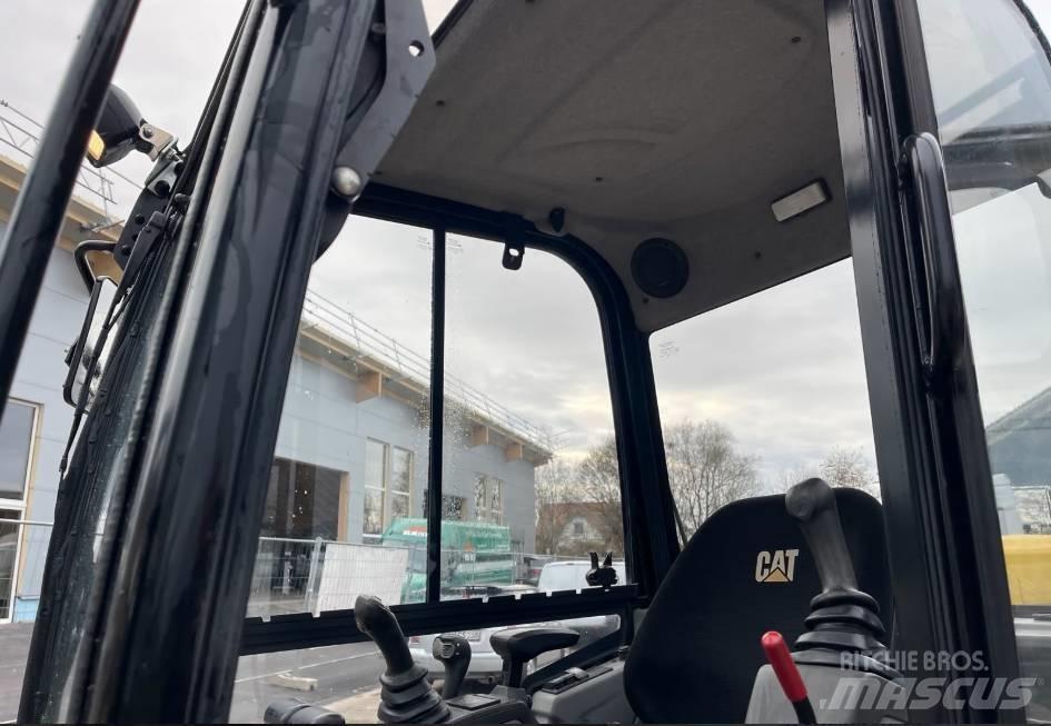 CAT 301.7 D Мини-экскаваторы