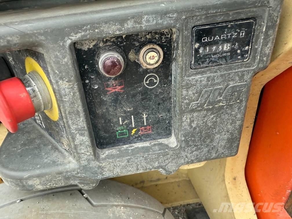 JLG 1930 ES Ножничные подъемники