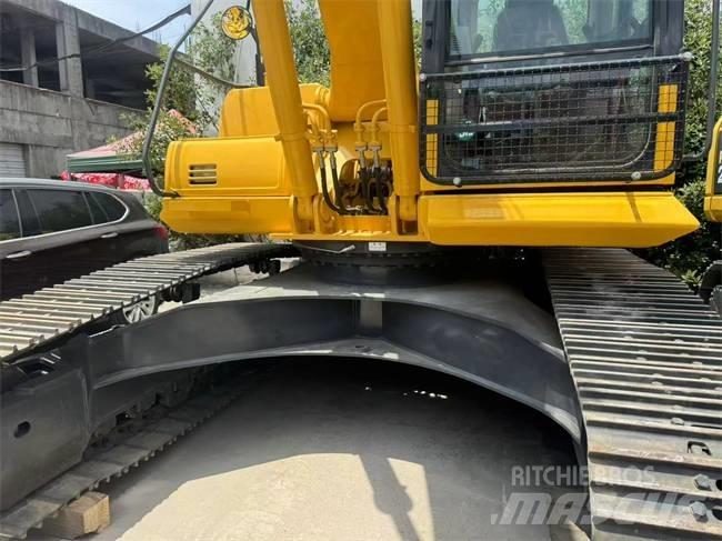 Komatsu PC 220 Гусеничные экскаваторы