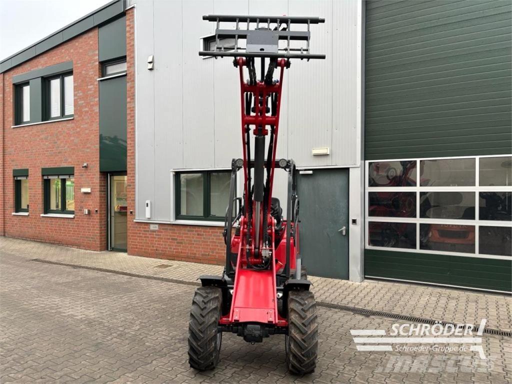 Schäffer 3650 Малые погрузчики