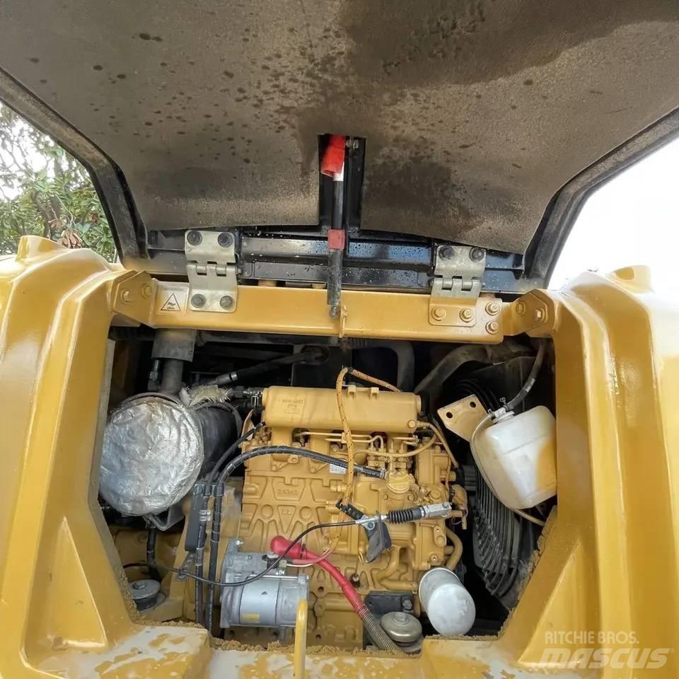 CAT 306E2 Гусеничные экскаваторы