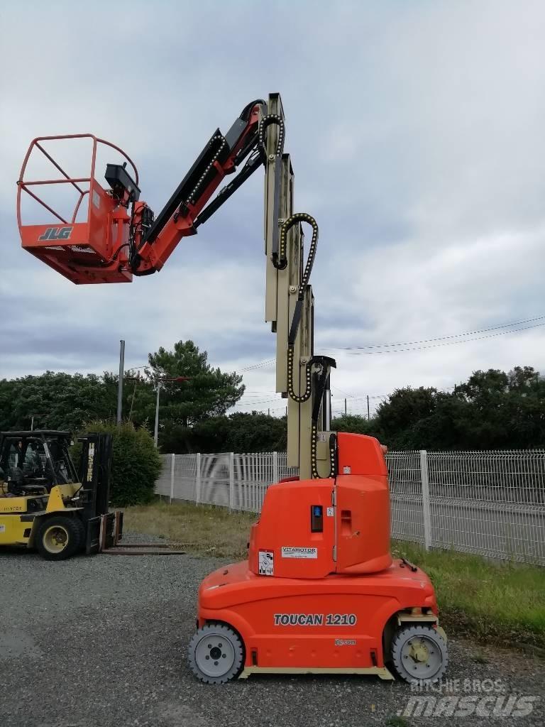JLG Toucan 1210 Вертикальные мачтовые подъемники