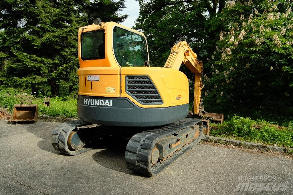 Hyundai R80CR-9 Малые экскаваторы 7т-12т