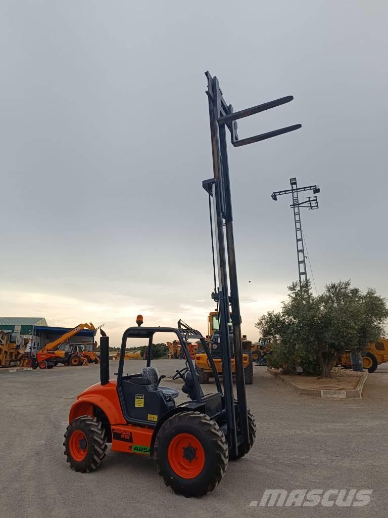 Ausa CH 250 X4 Внедорожные погрузчики