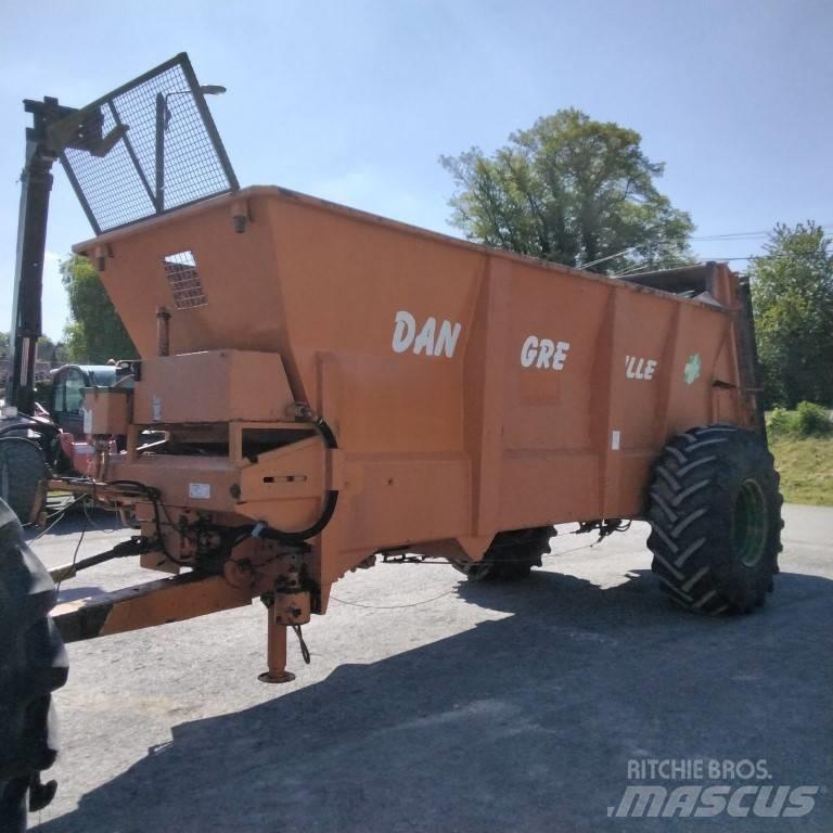 Dangreville EV 10 B1 Разбрасыватели органических удобрений