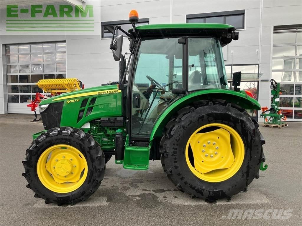 John Deere 5067E Трактора