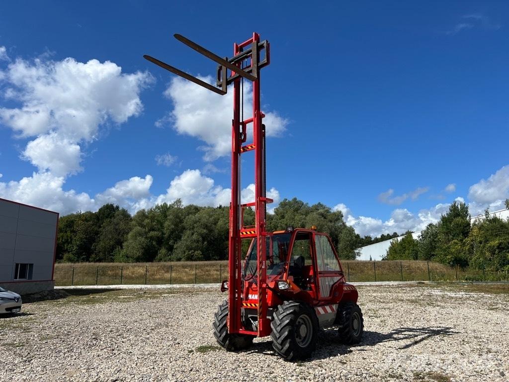 Manitou M30-4 ST3B Дизельные погрузчики