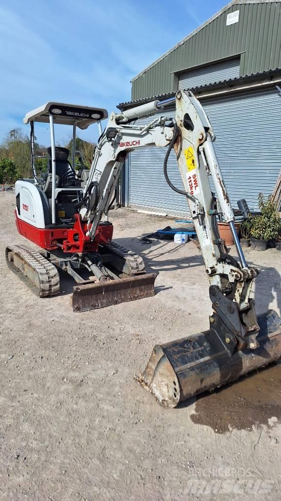 Takeuchi TB 225 Мини-экскаваторы