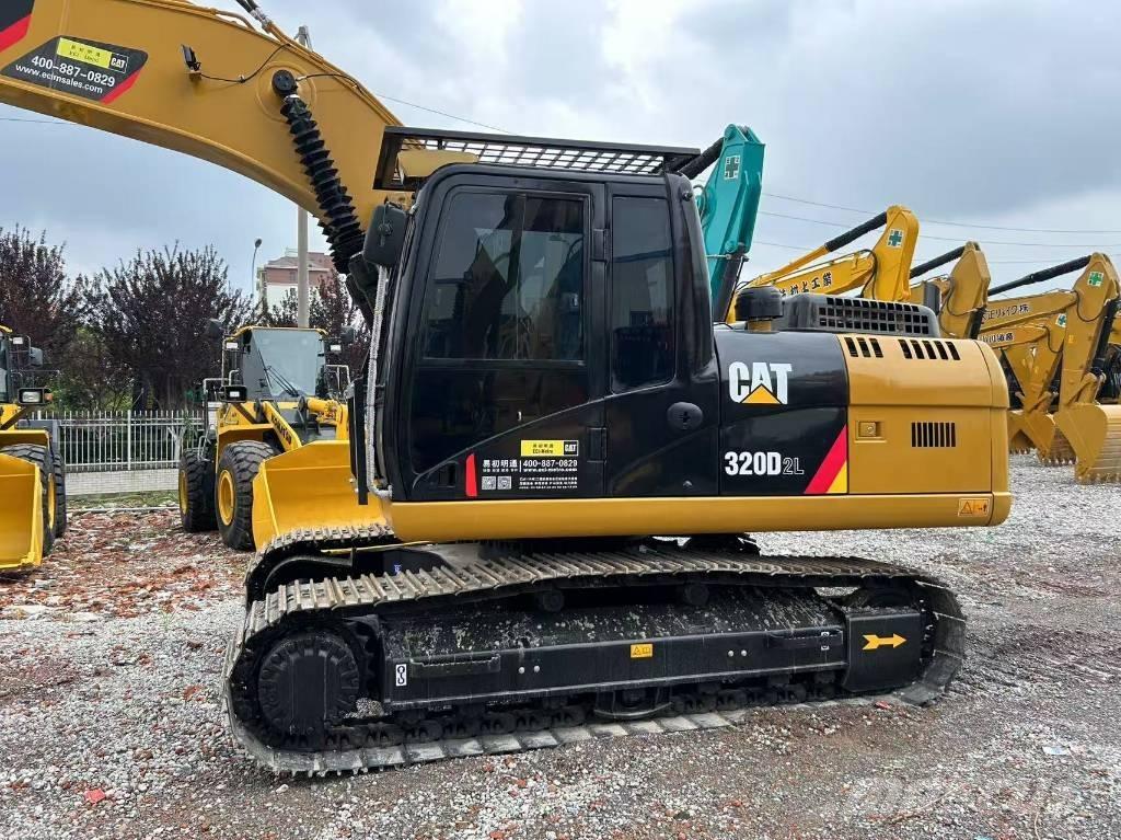 CAT 320D2L Гусеничные экскаваторы