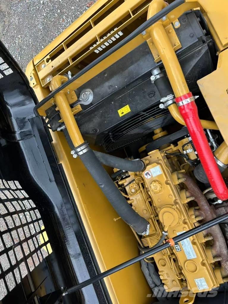 CAT 320D2L Гусеничные экскаваторы