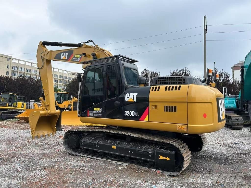 CAT 320D2L Гусеничные экскаваторы