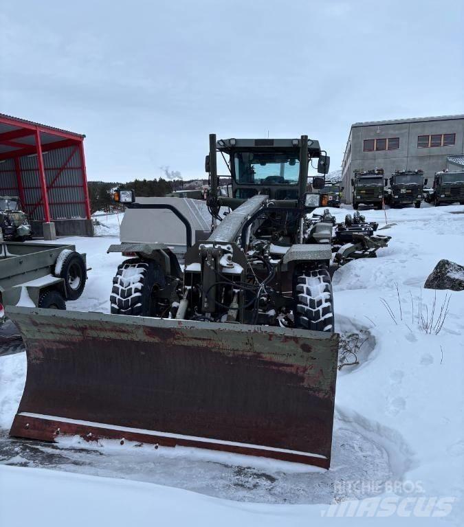 Champion 736 A 6x6 Грейдеры