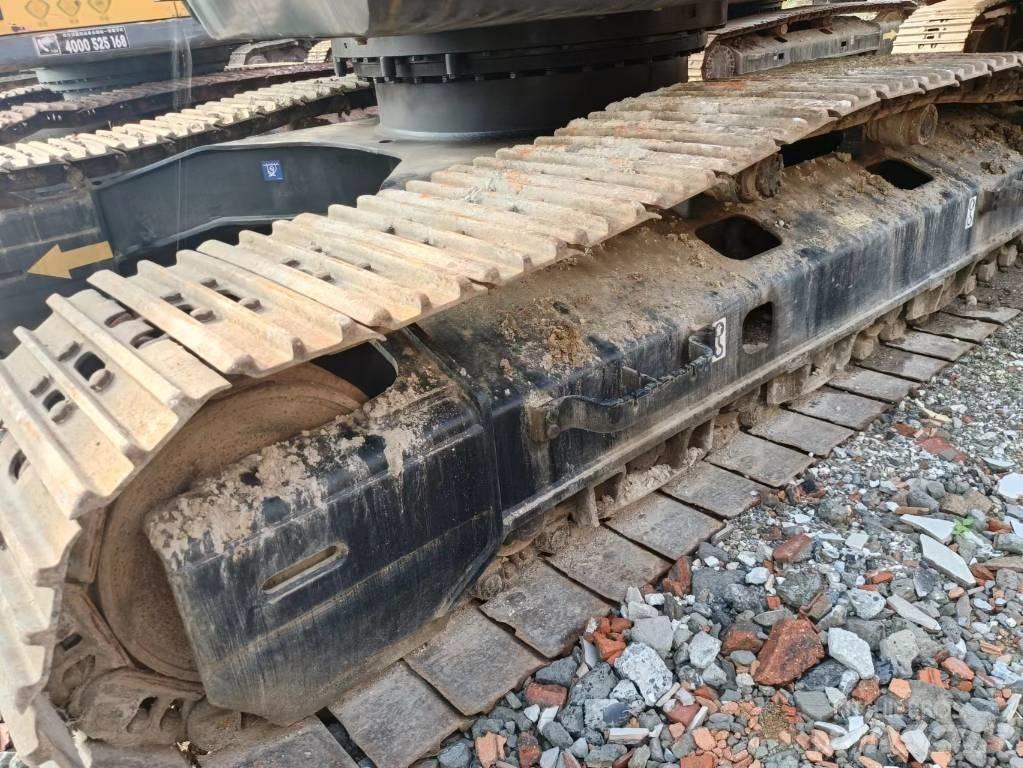 Hitachi ZX 250 LC Гусеничные экскаваторы
