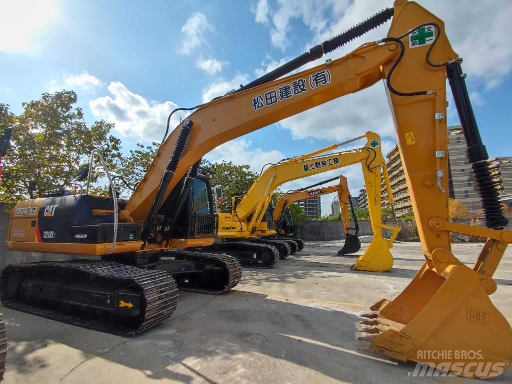 CAT 320D2 Малые экскаваторы 7т-12т