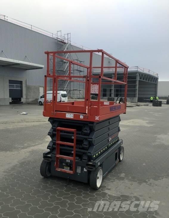 SkyJack SJ III 4740 Ножничные подъемники