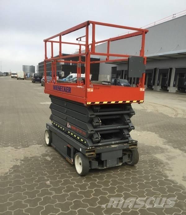 SkyJack SJ III 4740 Ножничные подъемники