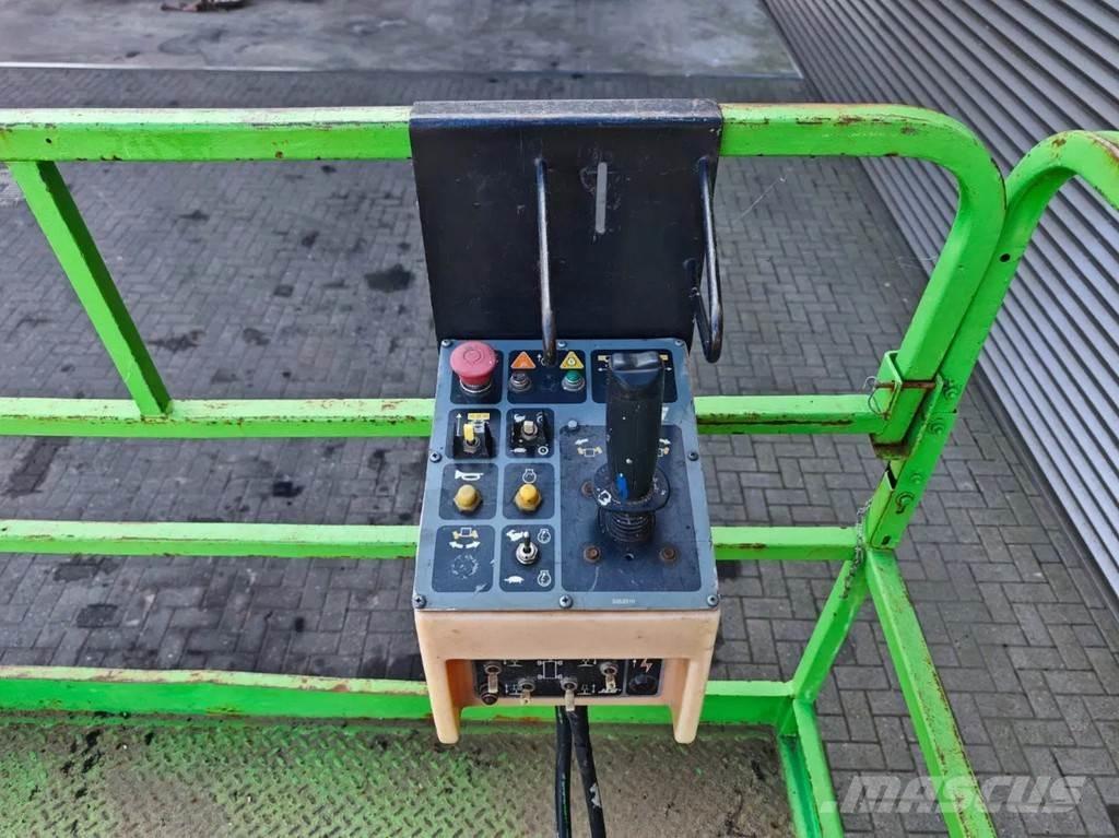 JLG 33 RTS Ножничные подъемники