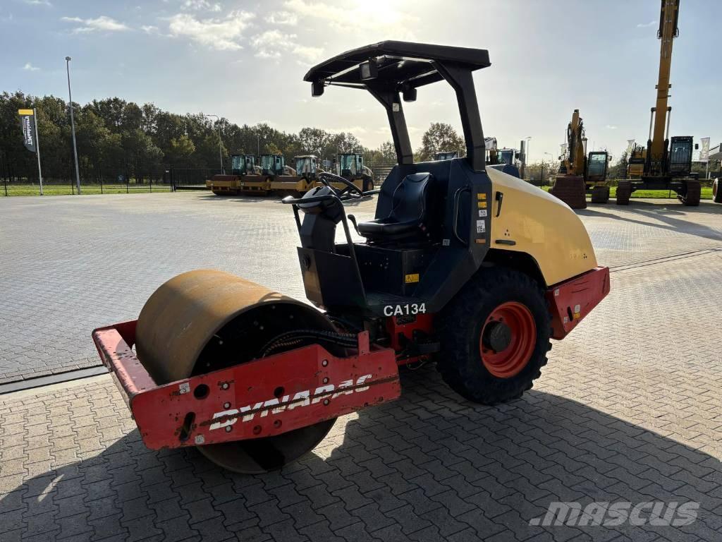 Dynapac CA 134 D Грунтовые катки