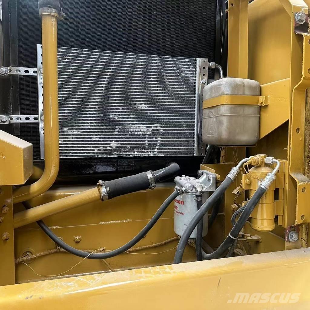 CAT 320B Гусеничные экскаваторы