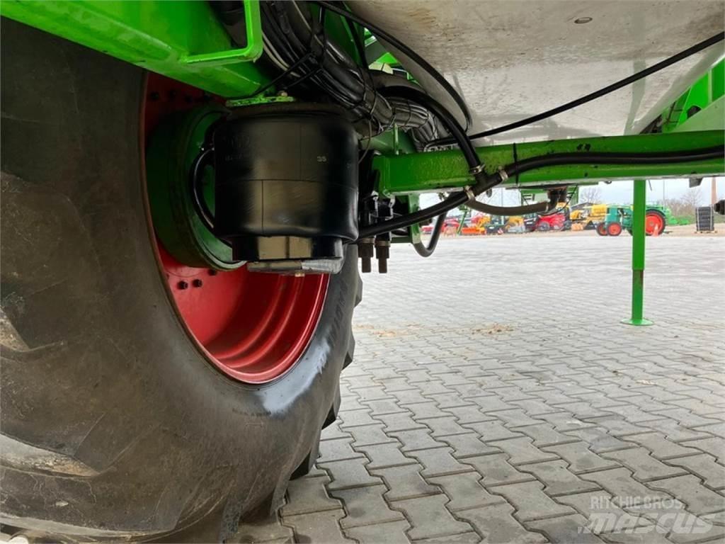  D5227 Прицепные опрыскиватели