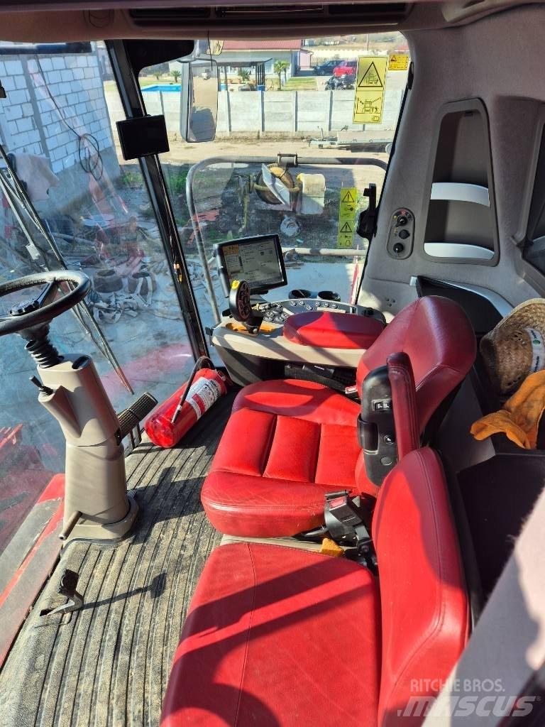Case IH 9230 Зерноуборочные комбайны
