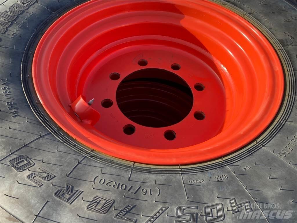 Mitas 4x 405/70R20 Навесное оборудование и запчасти