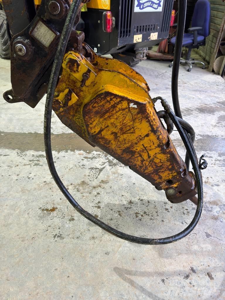JCB breaker Гидромолоты