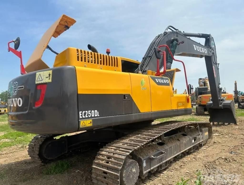 Volvo EC 250 D L Гусеничные экскаваторы