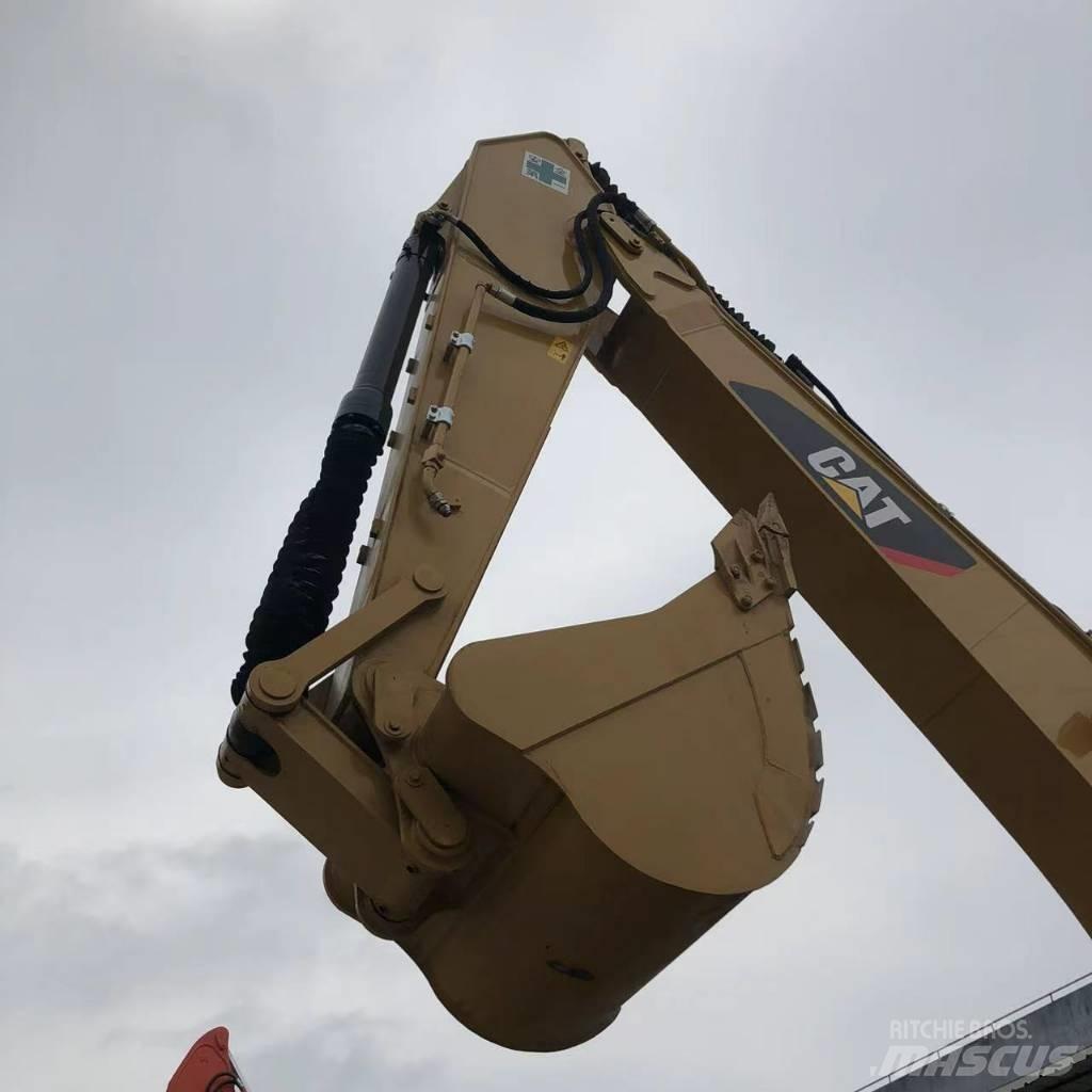 CAT 330D2L Гусеничные экскаваторы