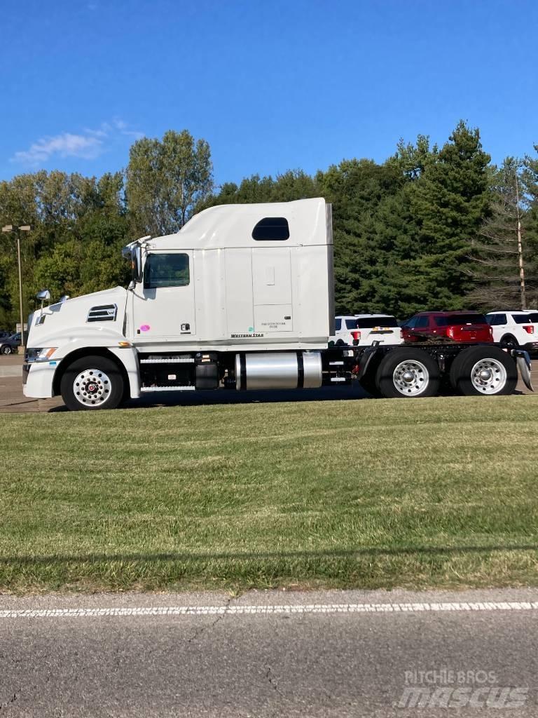 Western Star 5700 XE Седельные тягачи