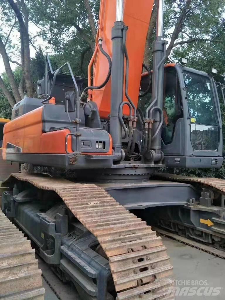 Doosan DX 530 Гусеничные экскаваторы