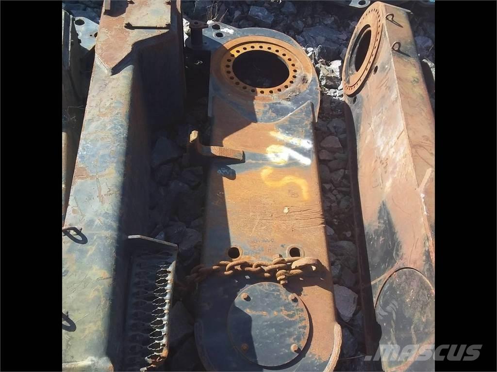CAT 560 Pendelarm Трансмиссия