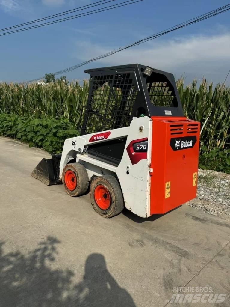 Bobcat S70 Мини-погрузчики