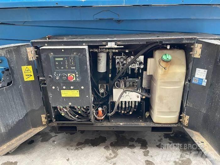 Genie GS3369RT Ножничные подъемники