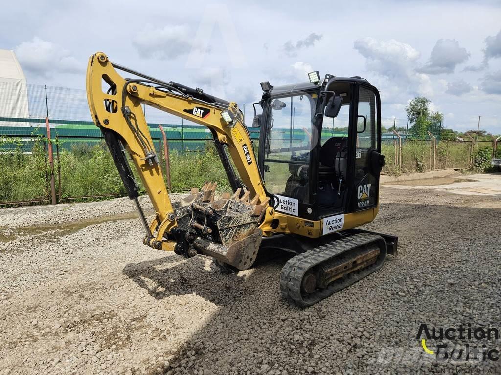 CAT 302.4 D Мини-экскаваторы