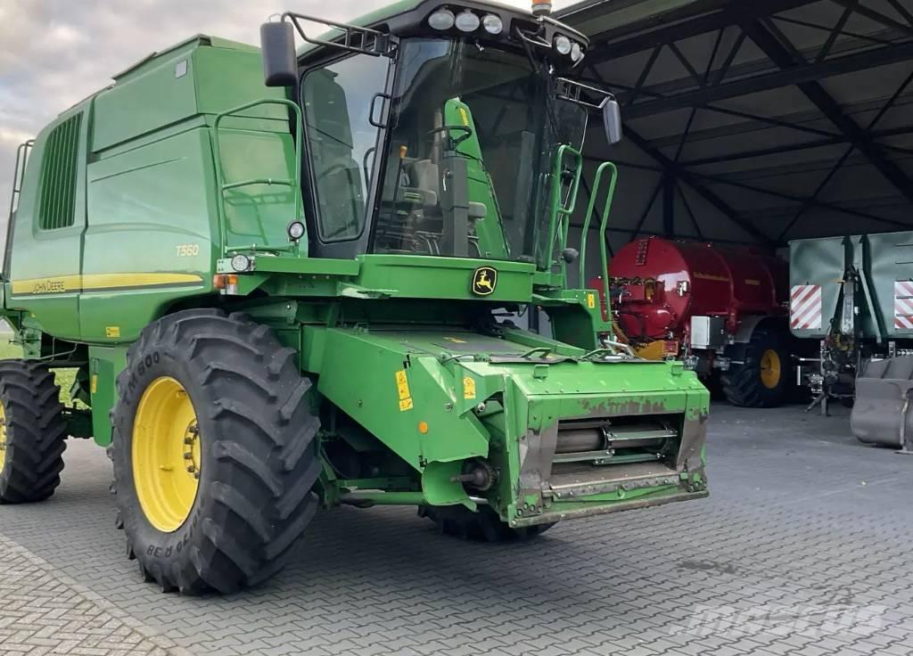 John Deere T 560 Зерноуборочные комбайны