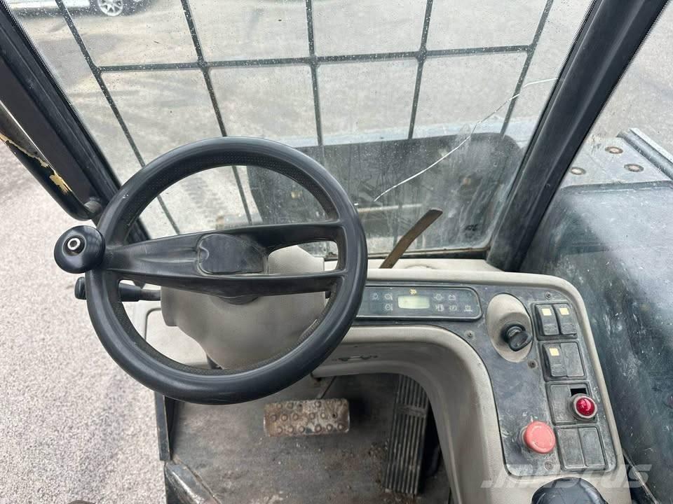 JCB TLT 25 D Телескопические погрузчики