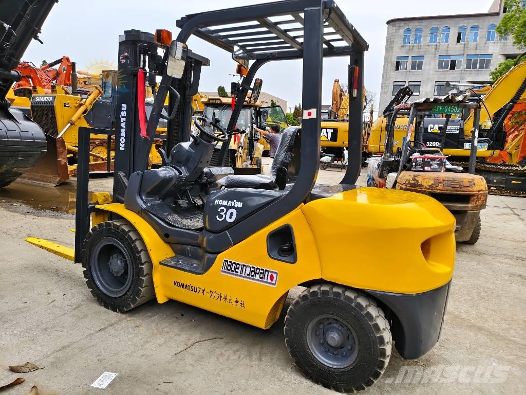Komatsu FD 30 Дизельные погрузчики