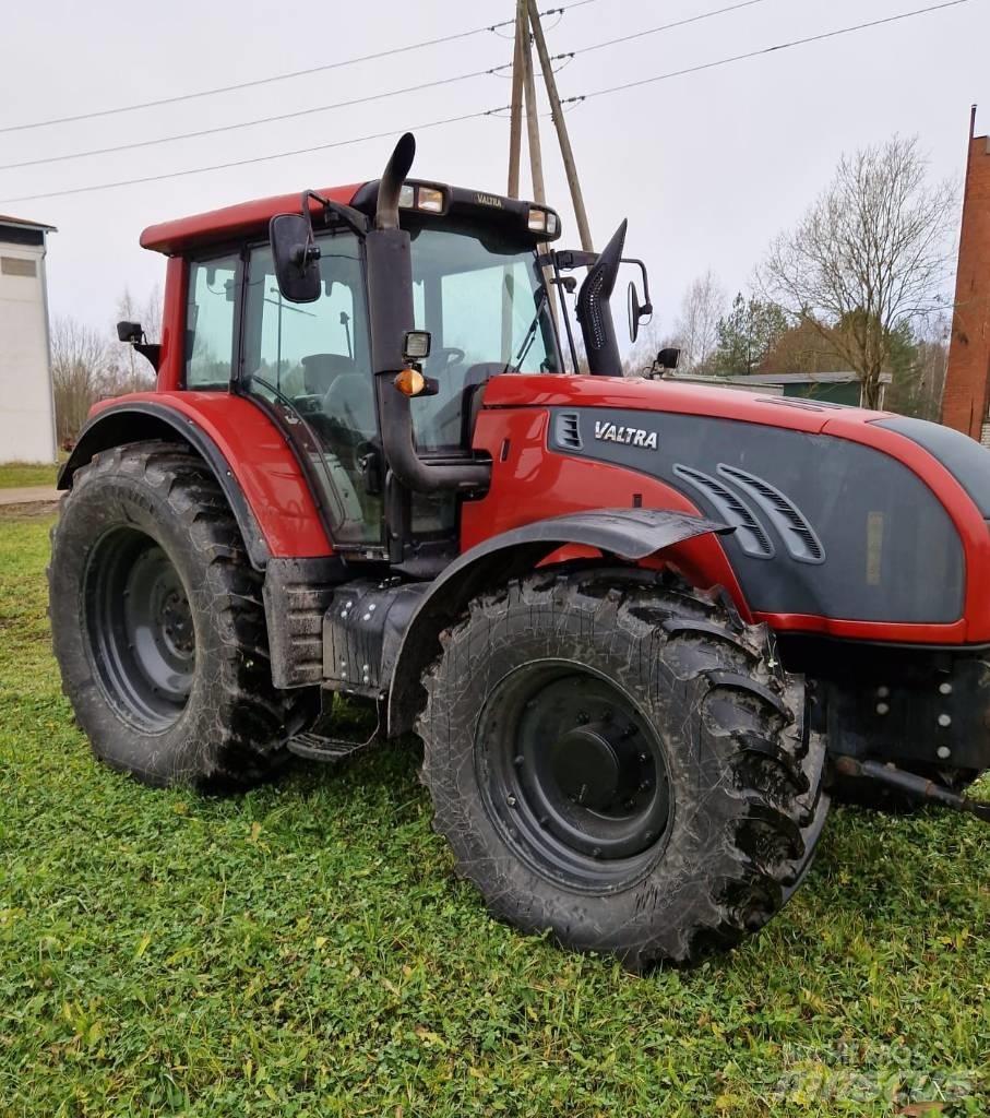 Valtra T 202 Versu Трактора