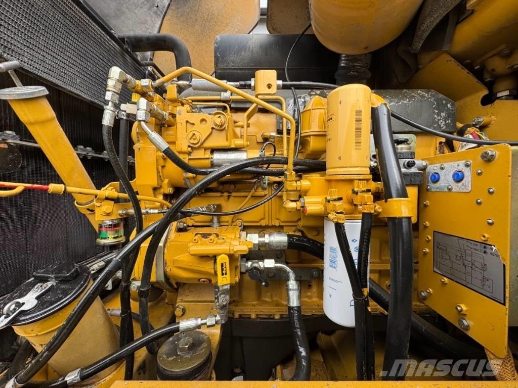 CAT 938 G Фронтальные погрузчики
