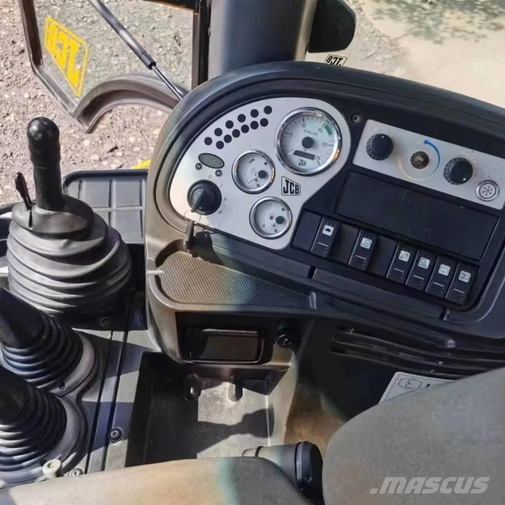 JCB 3CX Экскаваторы-погрузчики