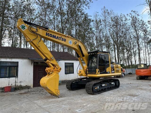 Komatsu PC200-8 Гусеничные экскаваторы