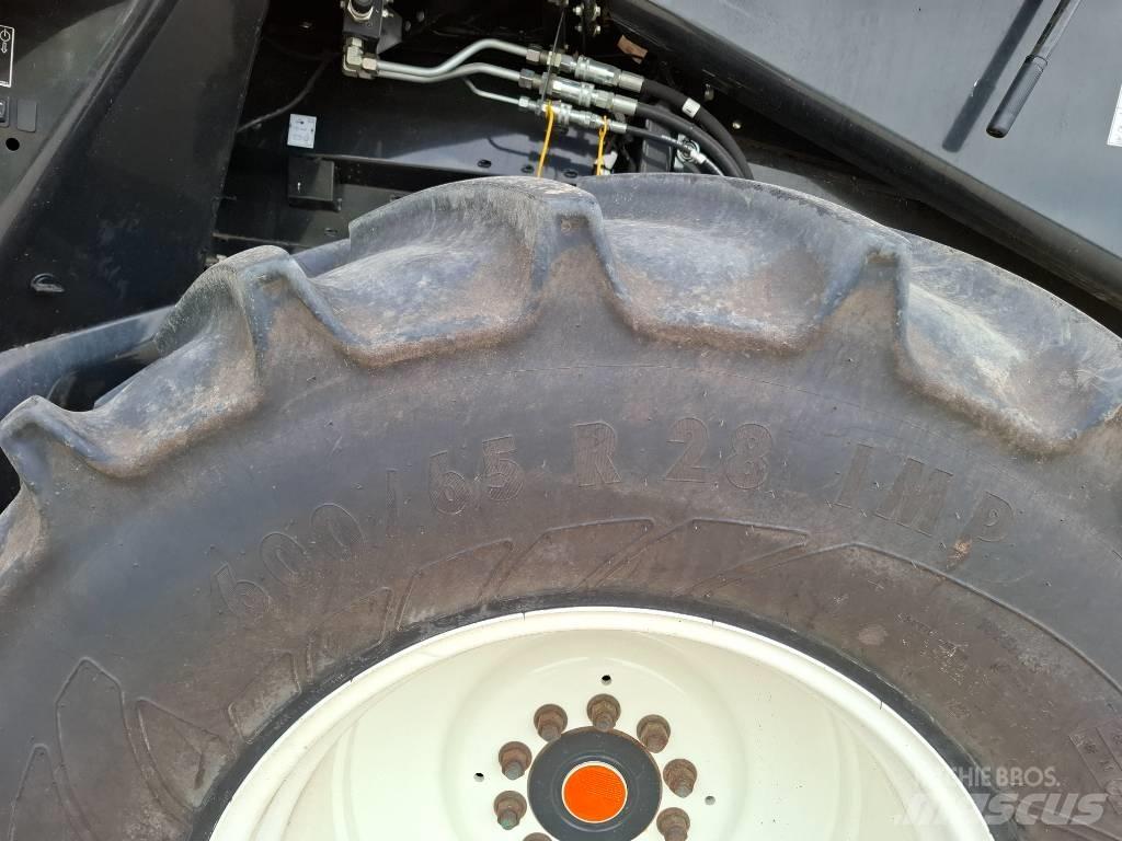 New Holland CX8.70 Зерноуборочные комбайны