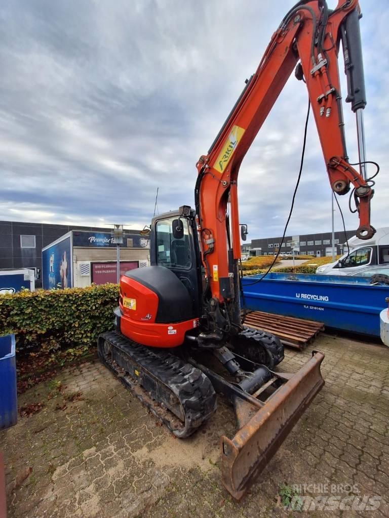 Kubota U55-4 Мини-экскаваторы